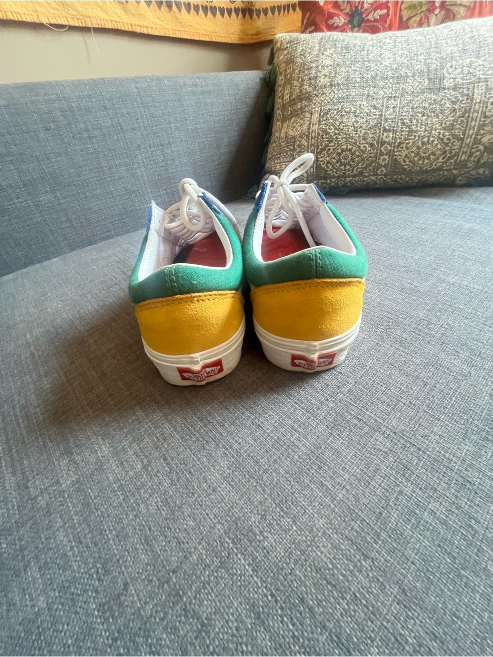 Vans - Picture 4 of 5